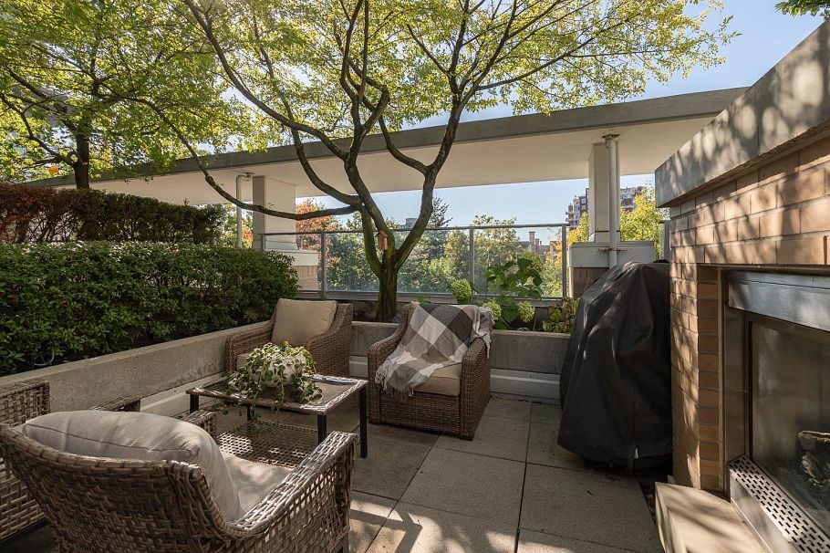 14 166 W 13th Street North Vancouver, BC - 33