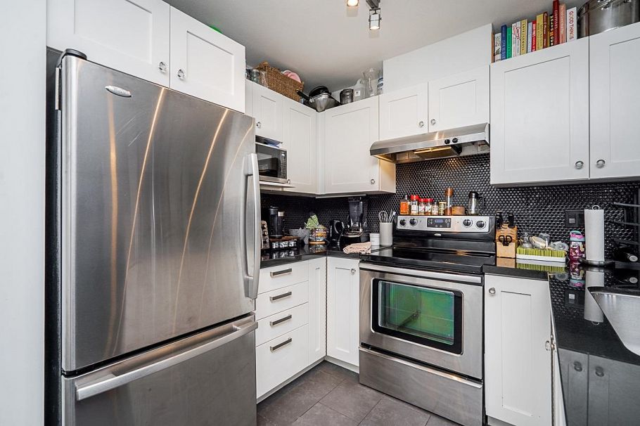 423 738 E 29th Avenue Vancouver, BC - 16