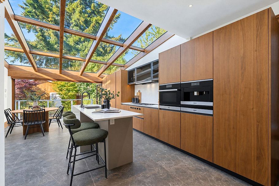 647 Prior Street Vancouver, BC - 1