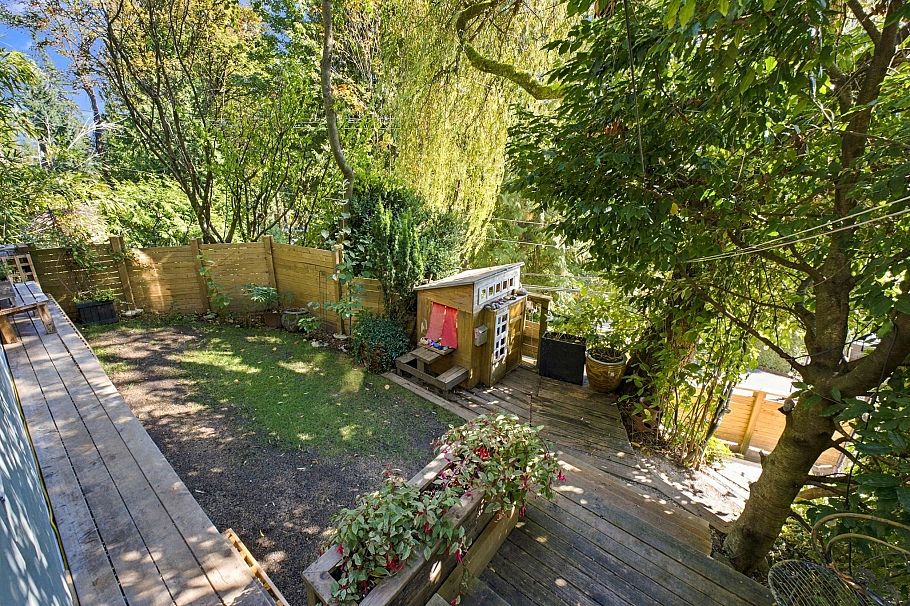 2787 Panorama Drive North Vancouver, BC - 30