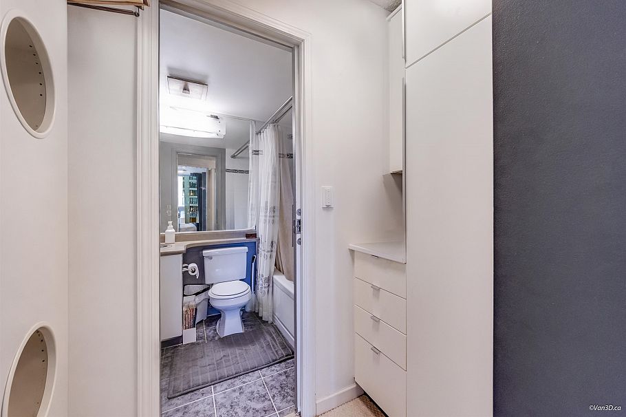 1104 928 Richards Street Vancouver, BC - 16
