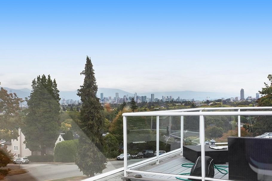 3524 W 16th Avenue Vancouver, BC - 17