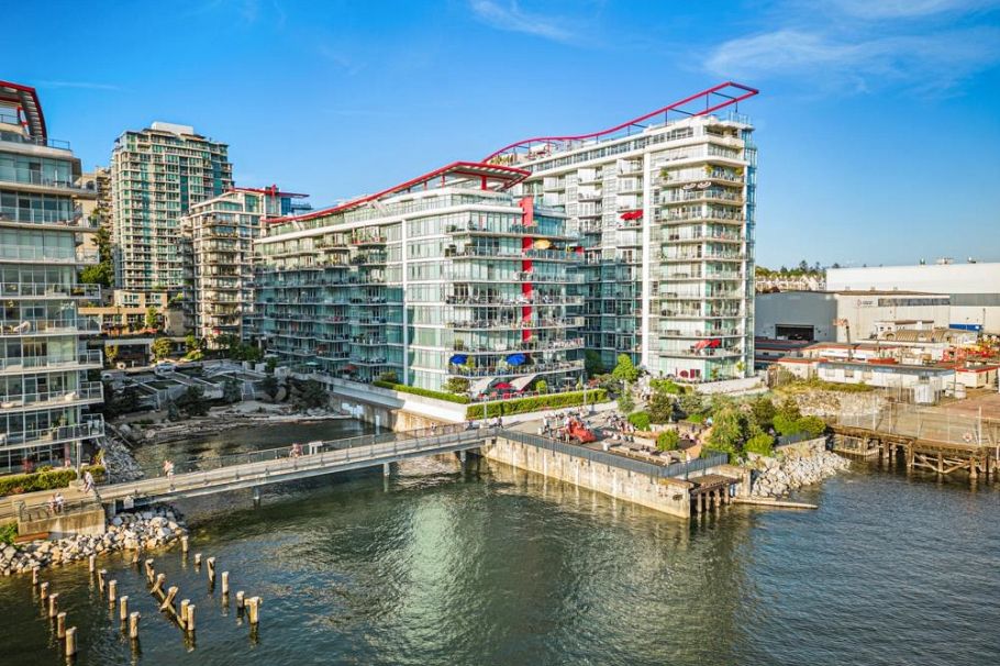 204 175 Victory Ship Way North Vancouver, BC - 14
