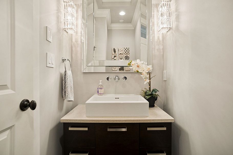 5562 Crown Street Vancouver, BC - 29