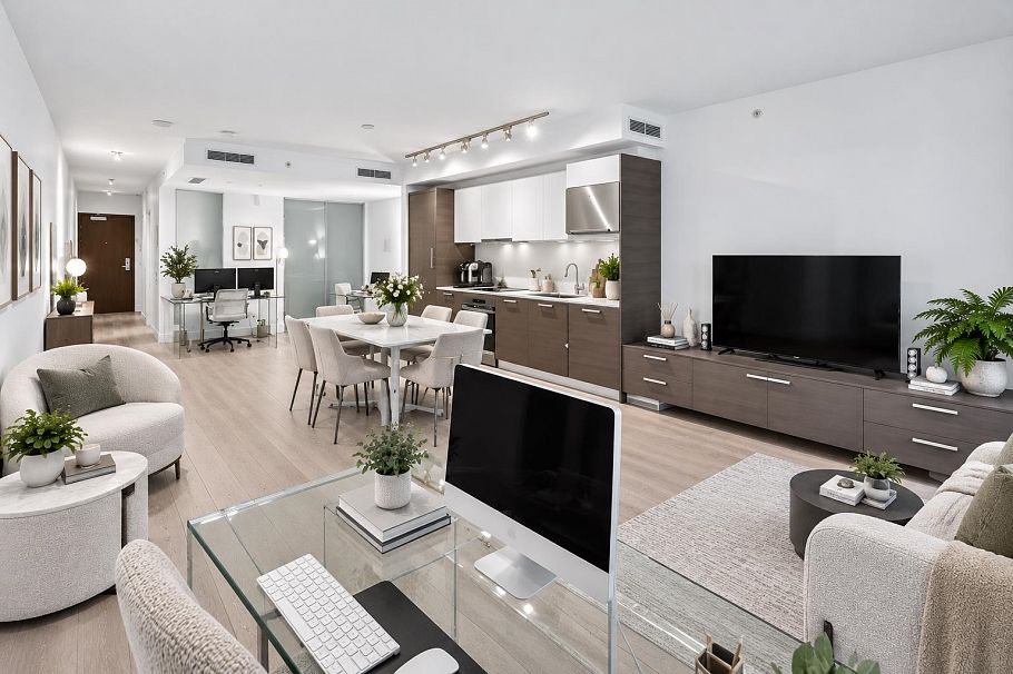 206 1477 W Pender Street Vancouver, BC - 3