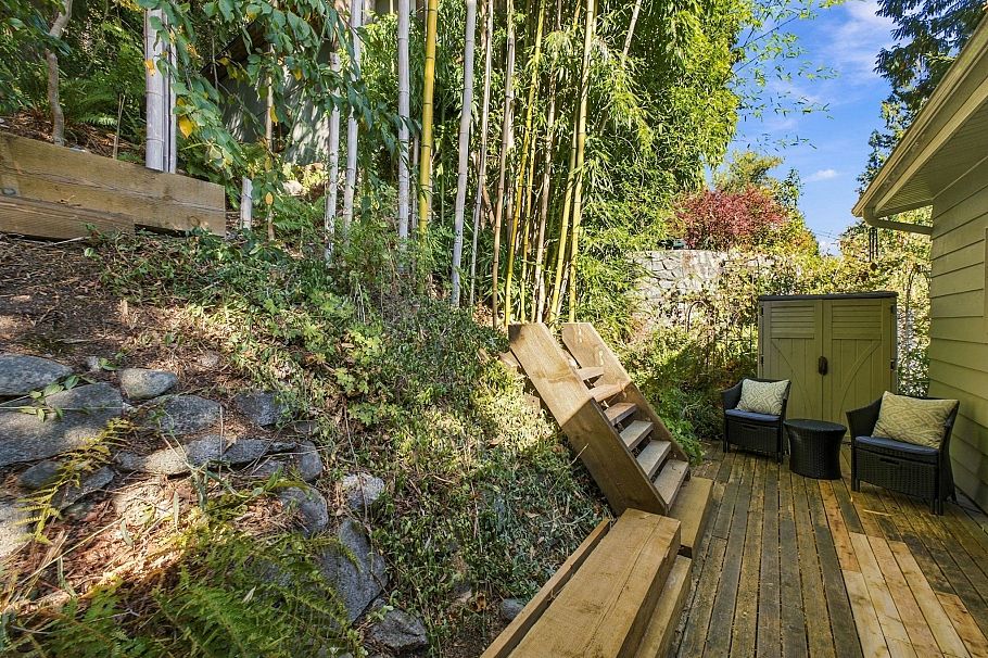 2787 Panorama Drive North Vancouver, BC - 29