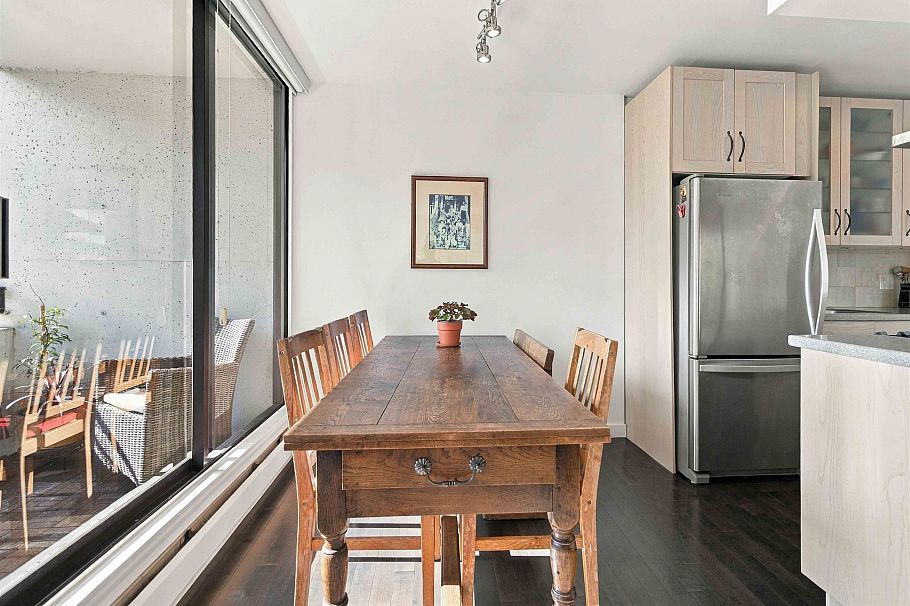 605 1725 Pendrell Street Vancouver, BC - 9