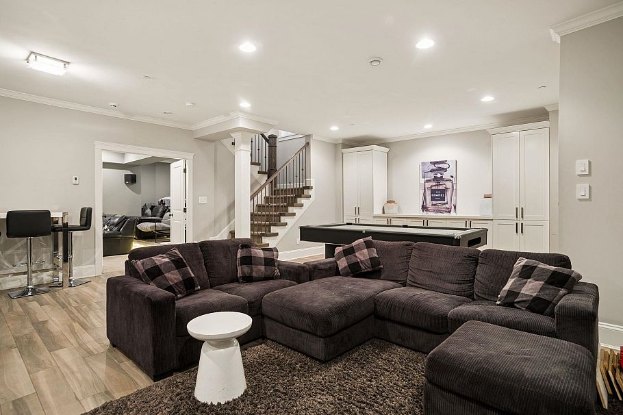 5562 Crown Street Vancouver, BC - 32