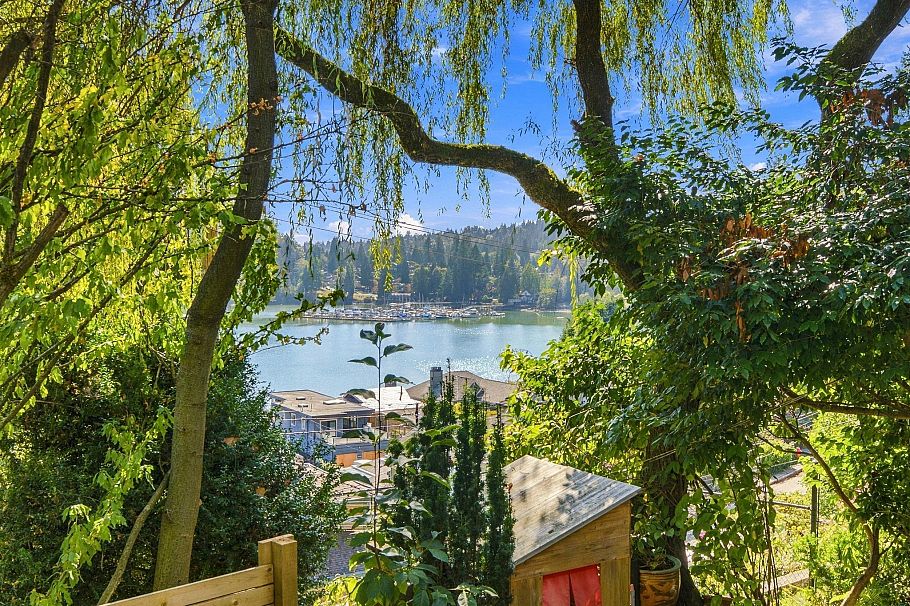 2787 Panorama Drive North Vancouver, BC - 25