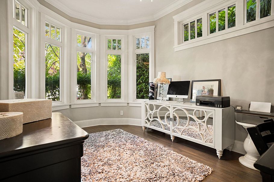 5562 Crown Street Vancouver, BC - 30