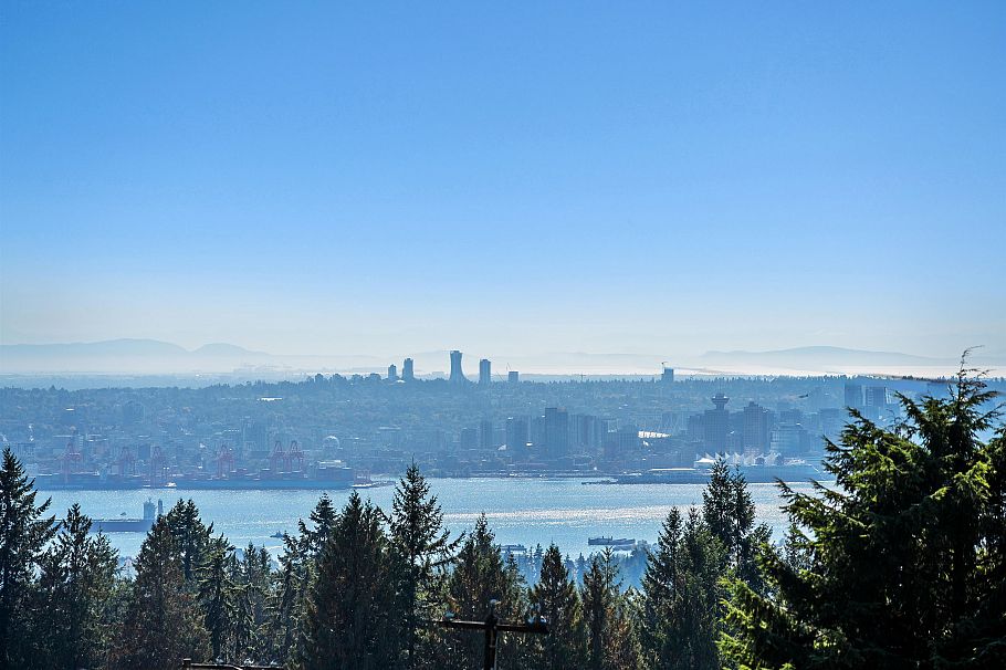 4812 Skyline Drive North Vancouver, BC - 12