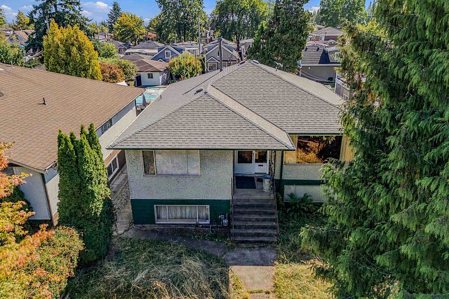 1154 E 53rd Avenue Vancouver, BC - 1