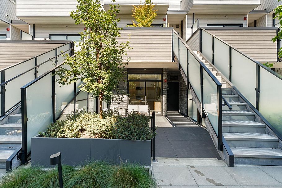 127 650 E 2nd Street North Vancouver, BC - 30