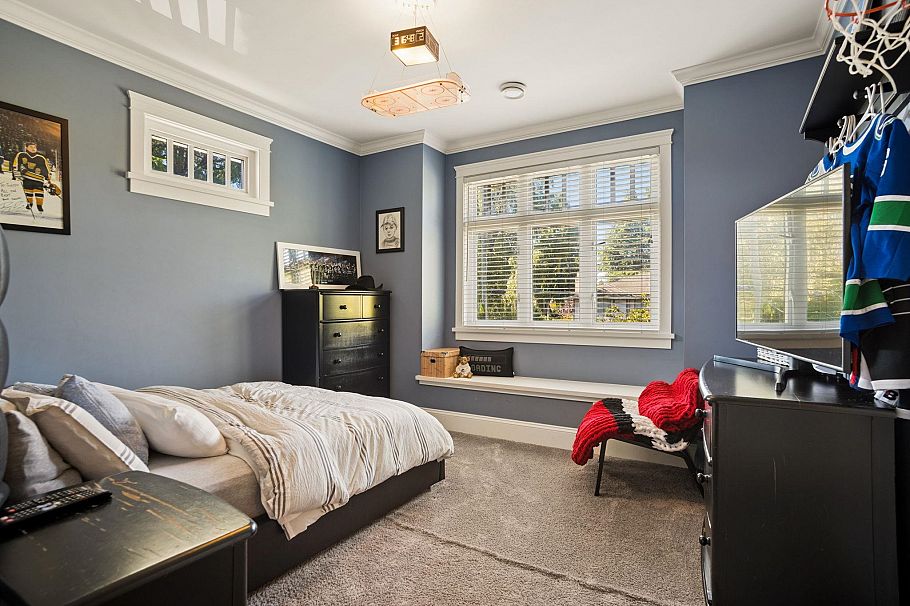 5562 Crown Street Vancouver, BC - 22