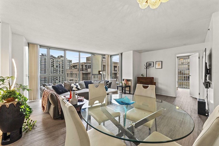 2102 930 Cambie Street Vancouver, BC - 2