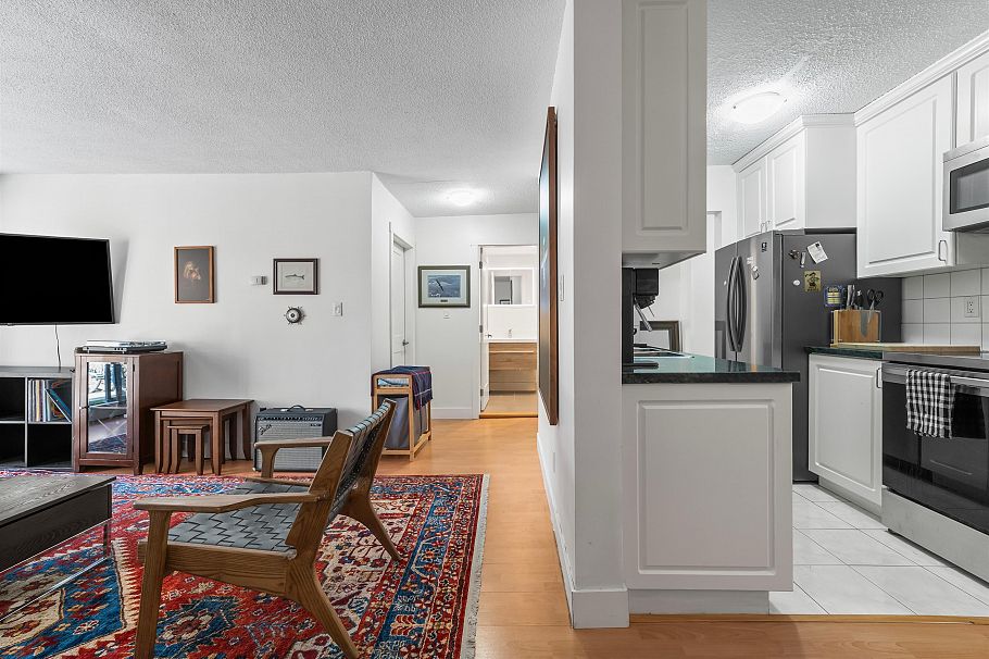 115 170 E 3rd Street North Vancouver, BC - 6