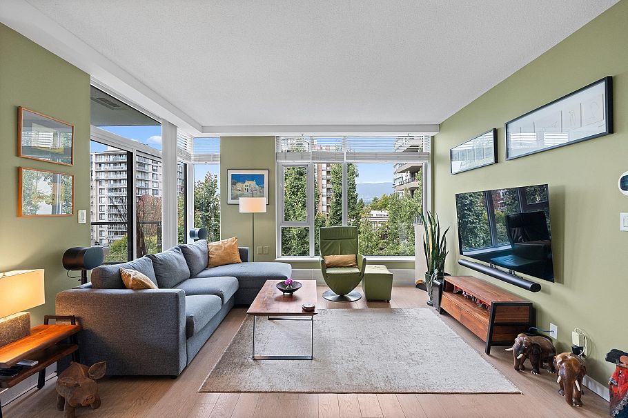 308 135 W 2nd Street North Vancouver, BC - 3