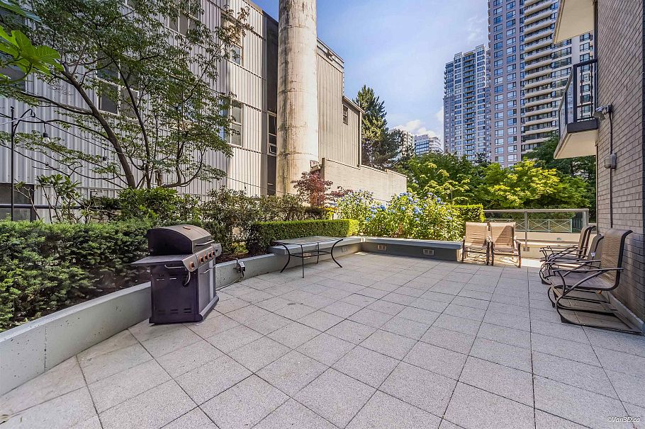 1104 928 Richards Street Vancouver, BC - 23
