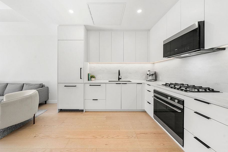 127 650 E 2nd Street North Vancouver, BC - 4