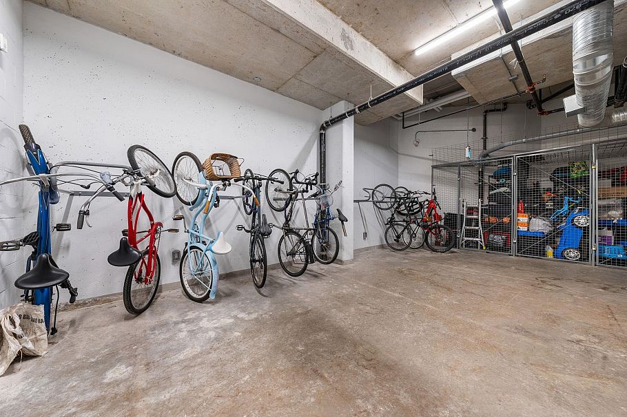 127 650 E 2nd Street North Vancouver, BC - 35