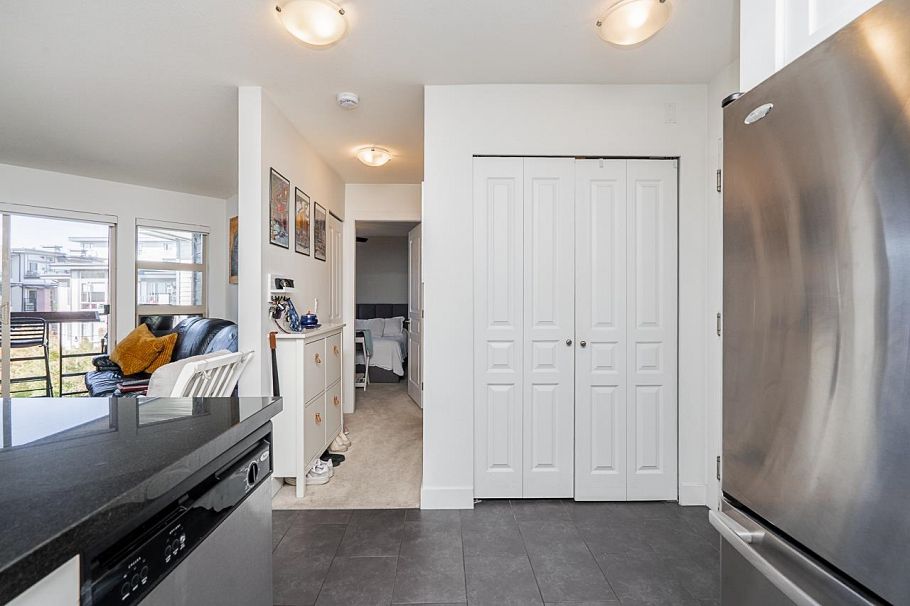 423 738 E 29th Avenue Vancouver, BC - 19