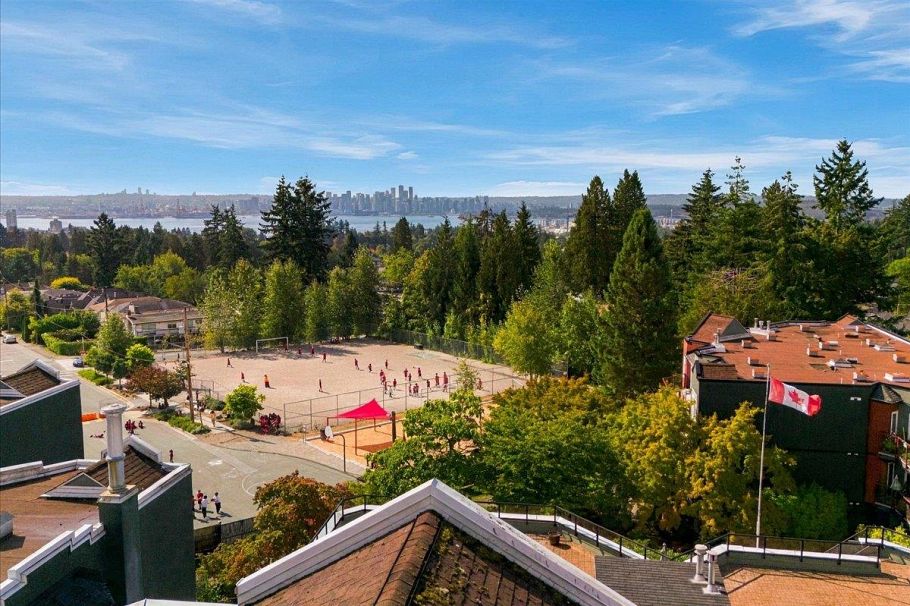 403 121 W 29th Street North Vancouver, BC - 31
