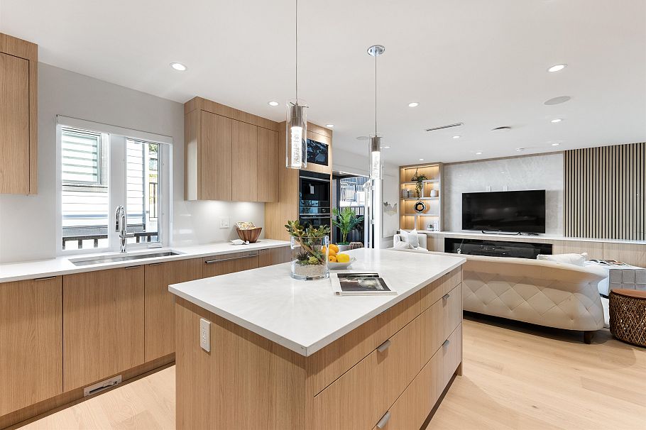 806 Montroyal Boulevard North Vancouver, BC - 17