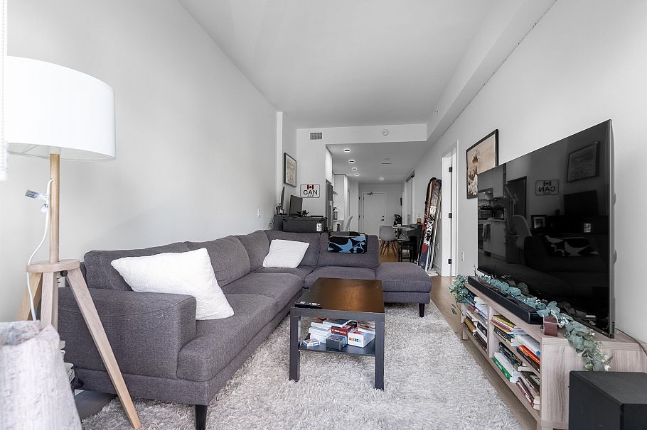 317 422 E 3rd Street North Vancouver, BC - 3