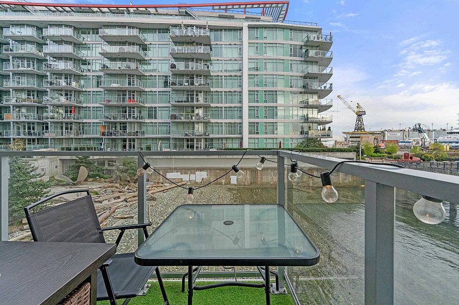204 175 Victory Ship Way North Vancouver, BC - 13
