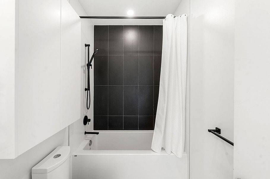 127 650 E 2nd Street North Vancouver, BC - 15