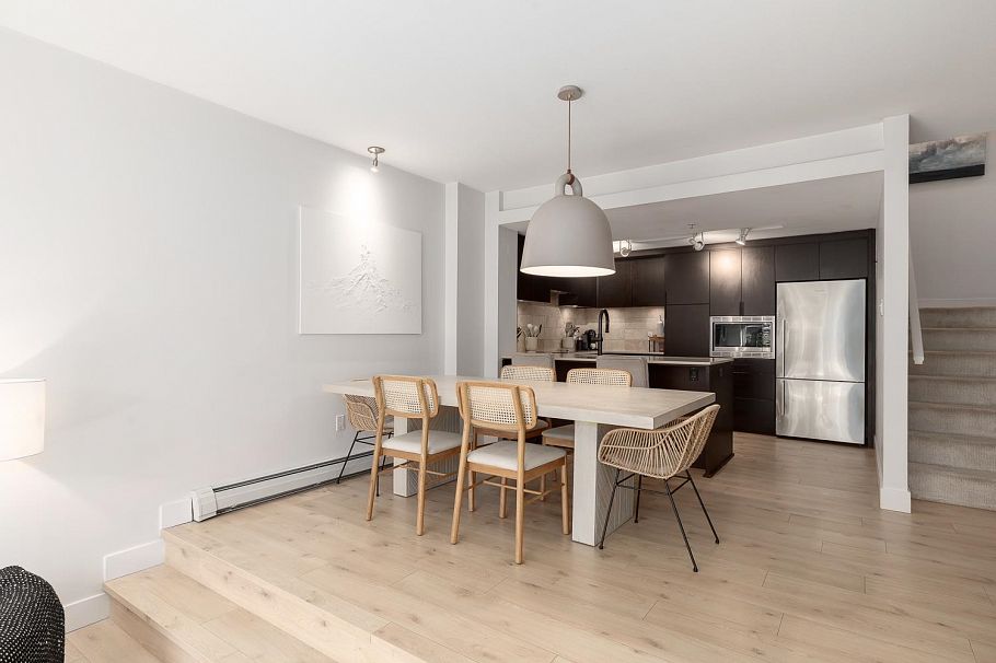 14 166 W 13th Street North Vancouver, BC - 11