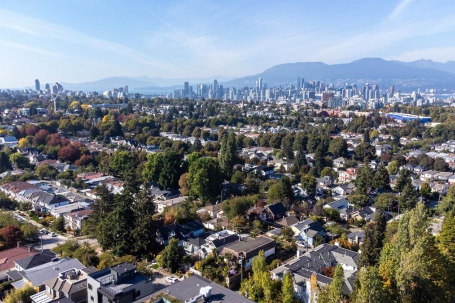 659 E 22nd Avenue Vancouver, BC - 22