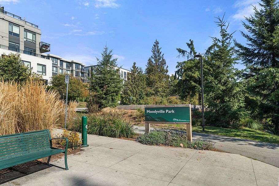 127 650 E 2nd Street North Vancouver, BC - 36