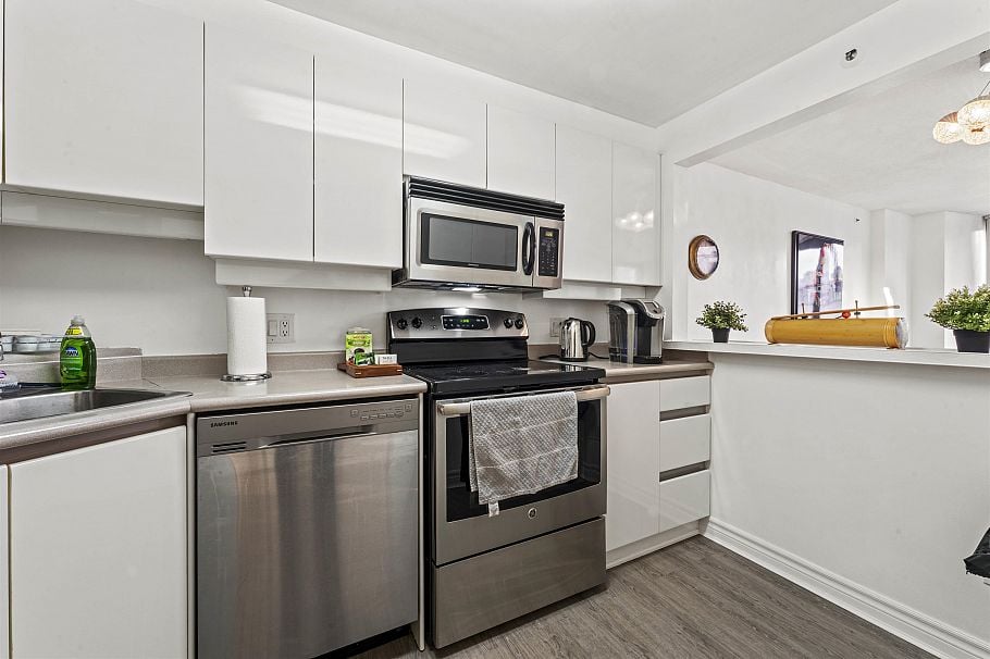 2102 930 Cambie Street Vancouver, BC - 5