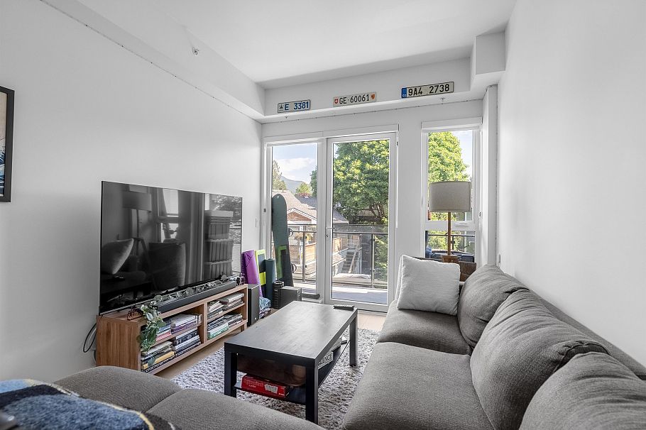 317 422 E 3rd Street North Vancouver, BC - 5
