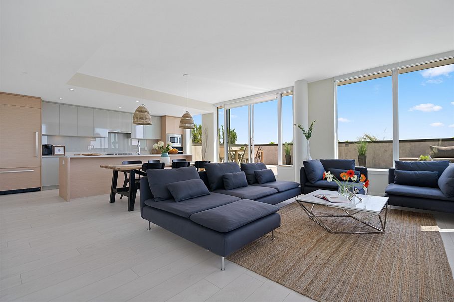 656 8575 Rivergrass Drive Vancouver, BC - 1