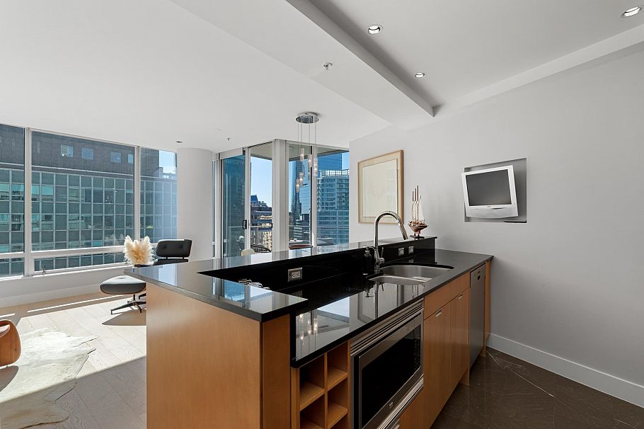 2605 1077 W Cordova Street Vancouver, BC - 14