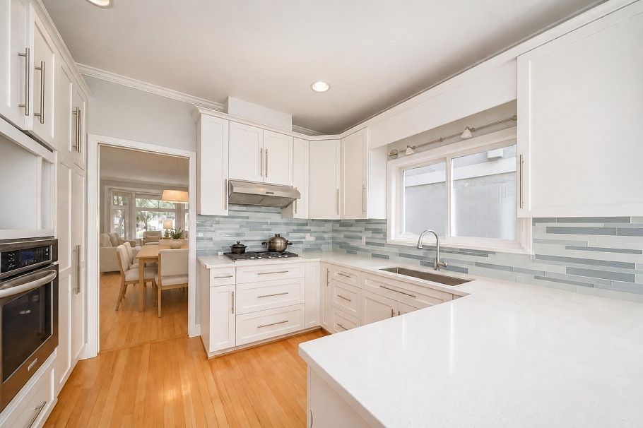 2726 W 42nd Avenue Vancouver, BC - 6