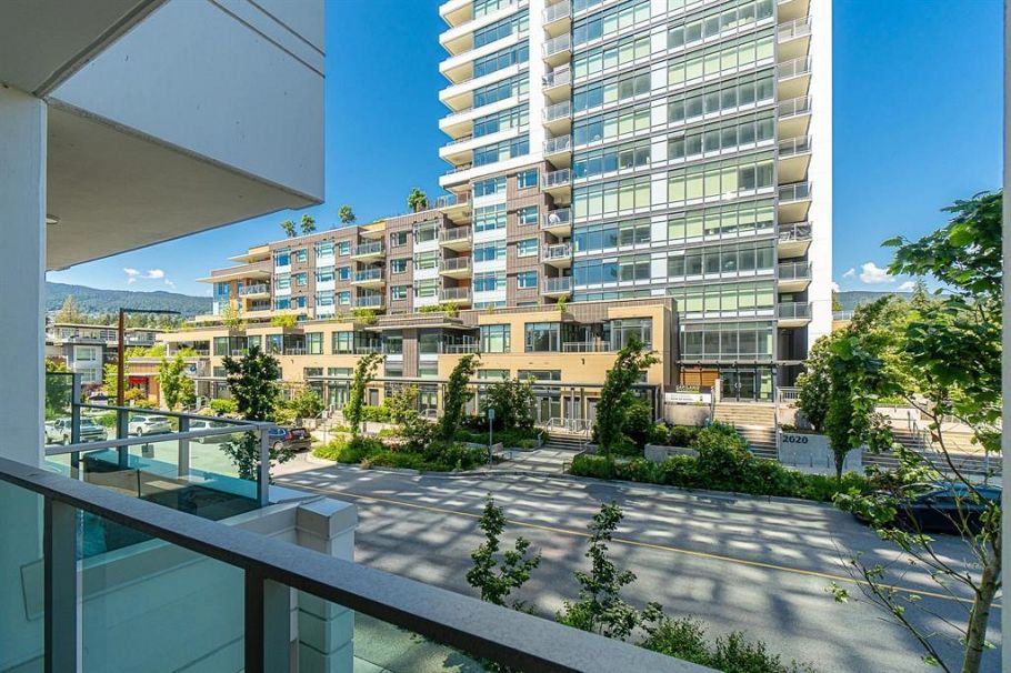2025 Curling Road North Vancouver, BC - 26