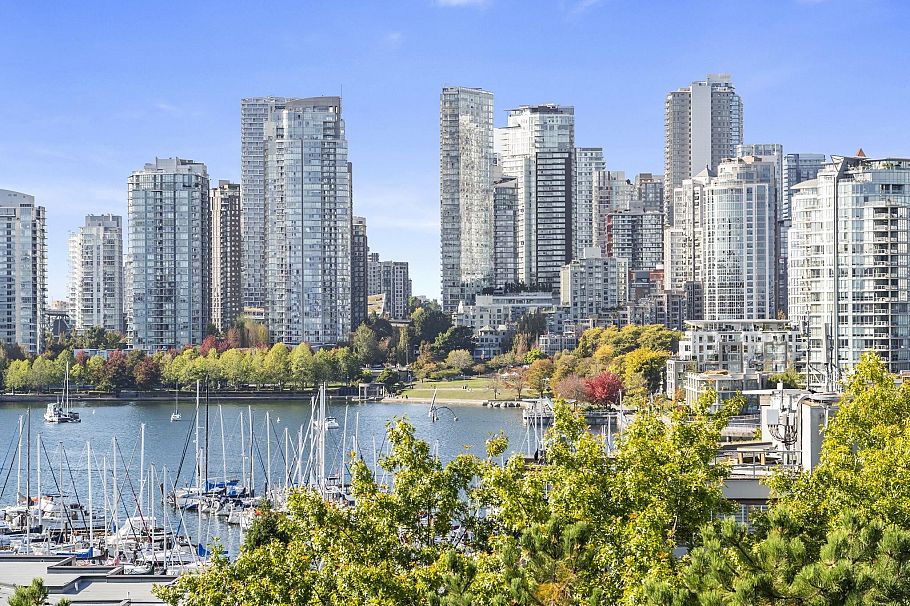 904 522 Moberly Road Vancouver, BC - 4