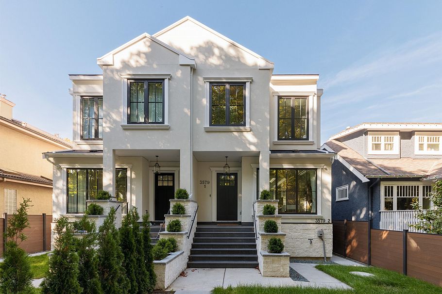 3579 W 19th Avenue Vancouver, BC - 1