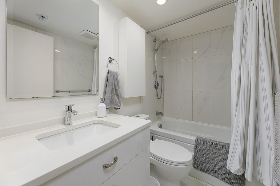 301 928 Beatty Street Vancouver, BC - 11