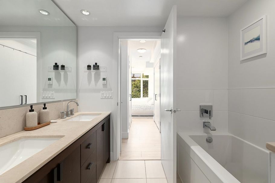 14 166 W 13th Street North Vancouver, BC - 28