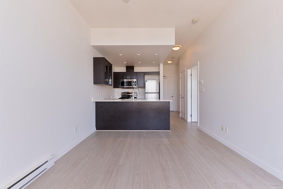 2303 4815 Eldorado Mews Vancouver, BC - 2