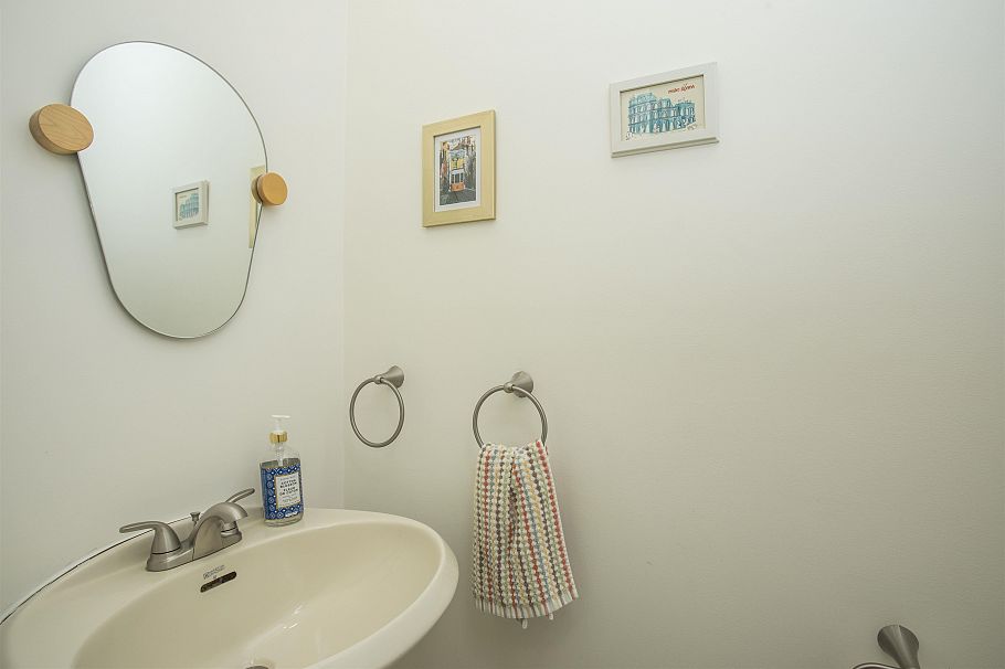 1975 W 13th Avenue Vancouver, BC - 15