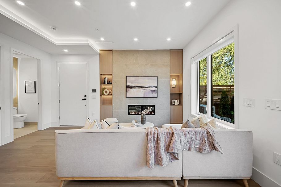 2868 Semlin Drive Vancouver, BC - 1