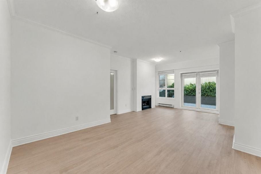 104 3621 W 26th Avenue Vancouver, BC - 5