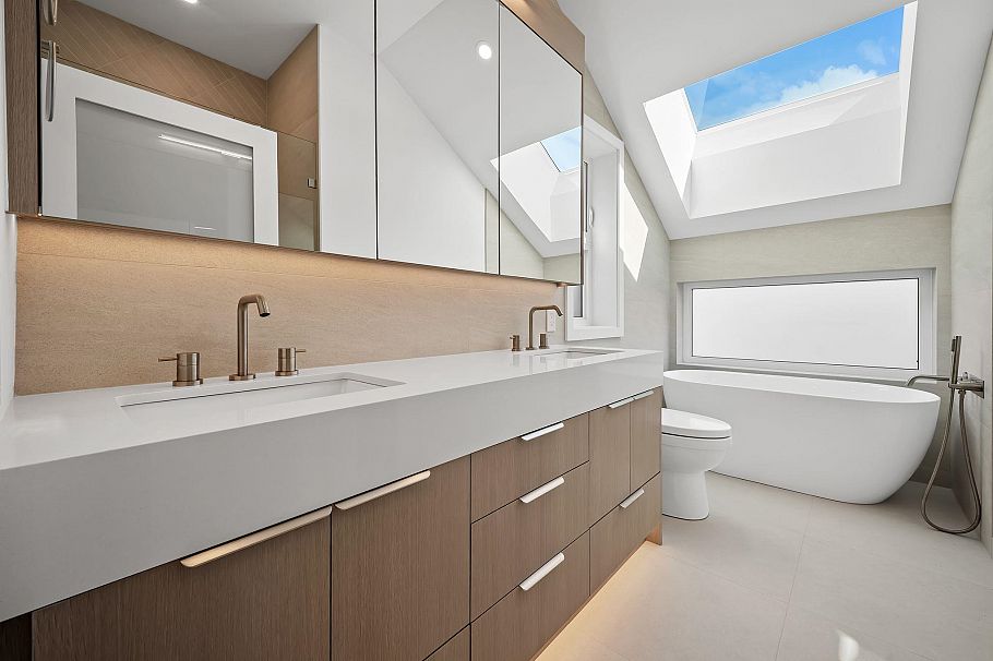 2868 Semlin Drive Vancouver, BC - 34