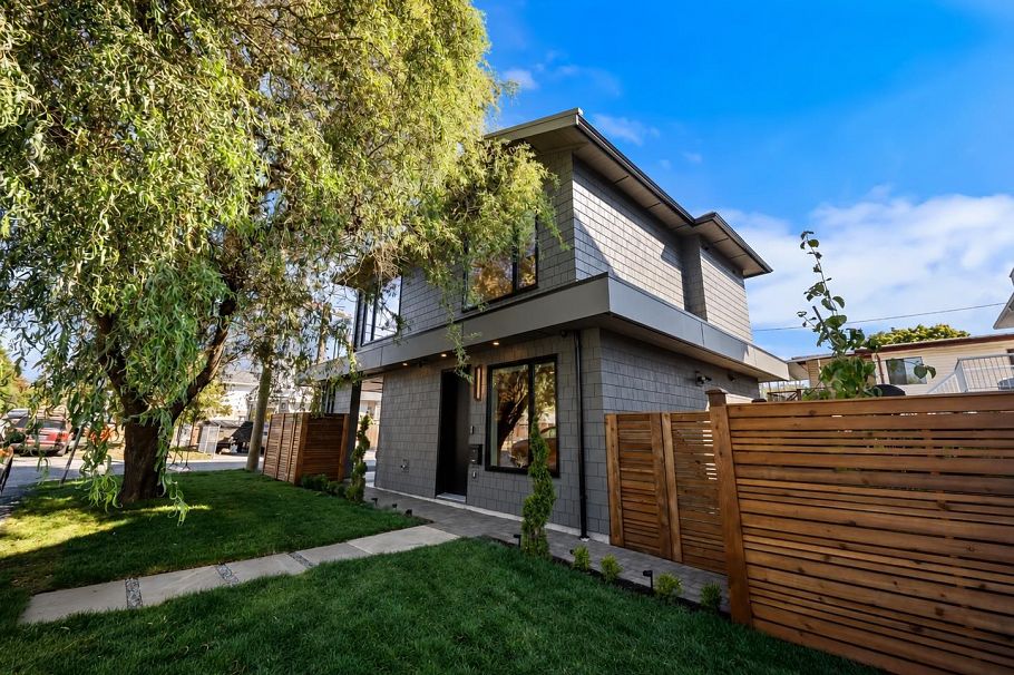2866 Semlin Drive Vancouver, BC - 3