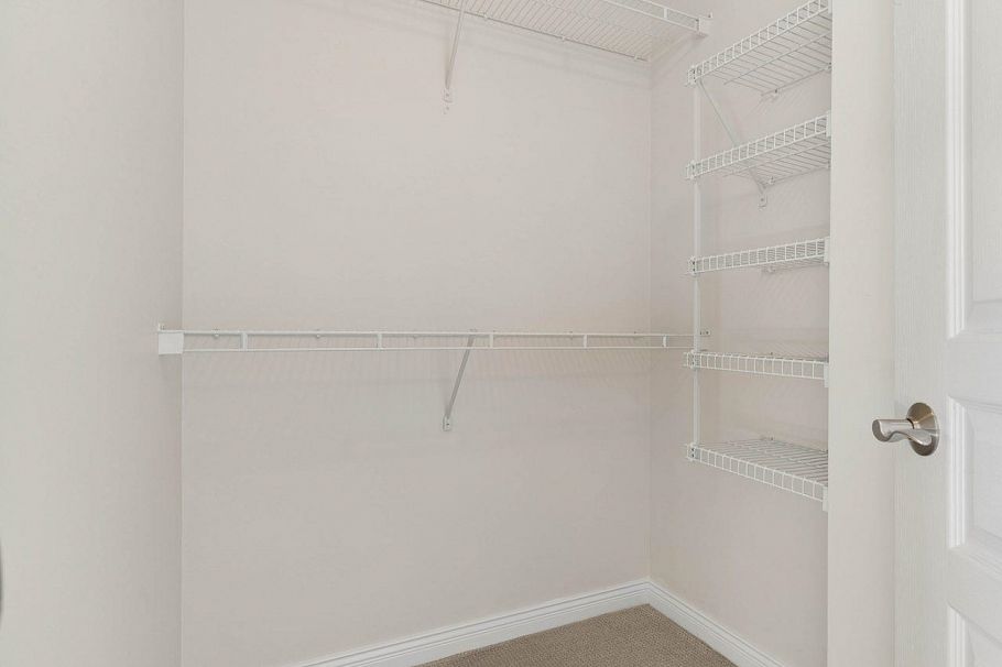247 E 19th Street North Vancouver, BC - 21
